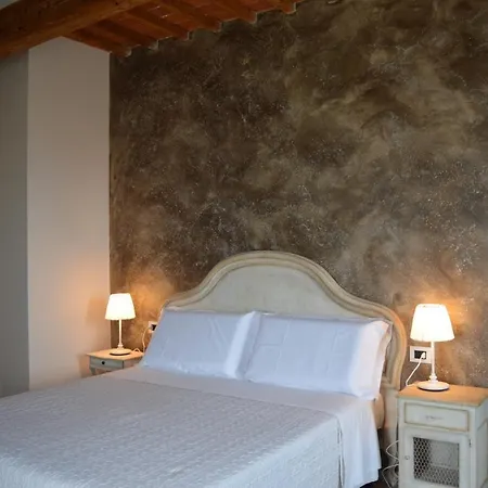 Il Podere Di Tacito Panzió 4*